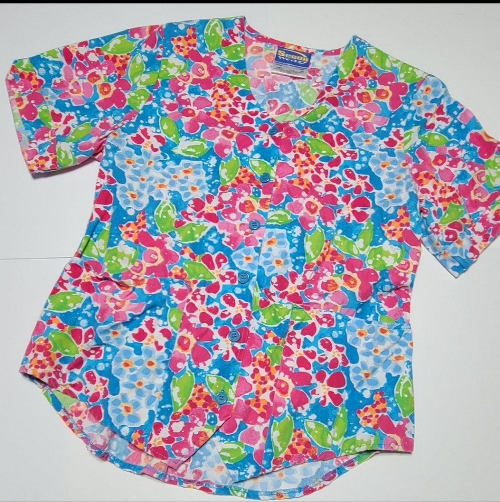 Scrub Top Scrubwear NWOT Size Small Fitted Waist Multicolored Pink/Blue/Green